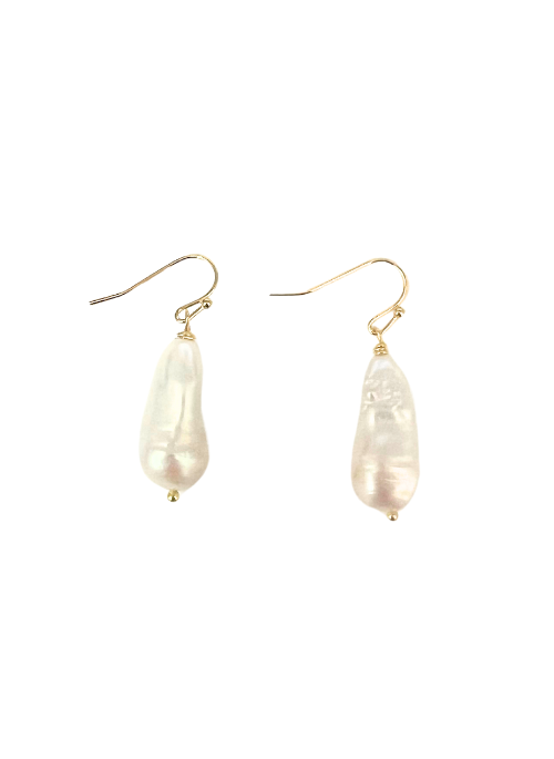 Zoey Small Pearl Earrings