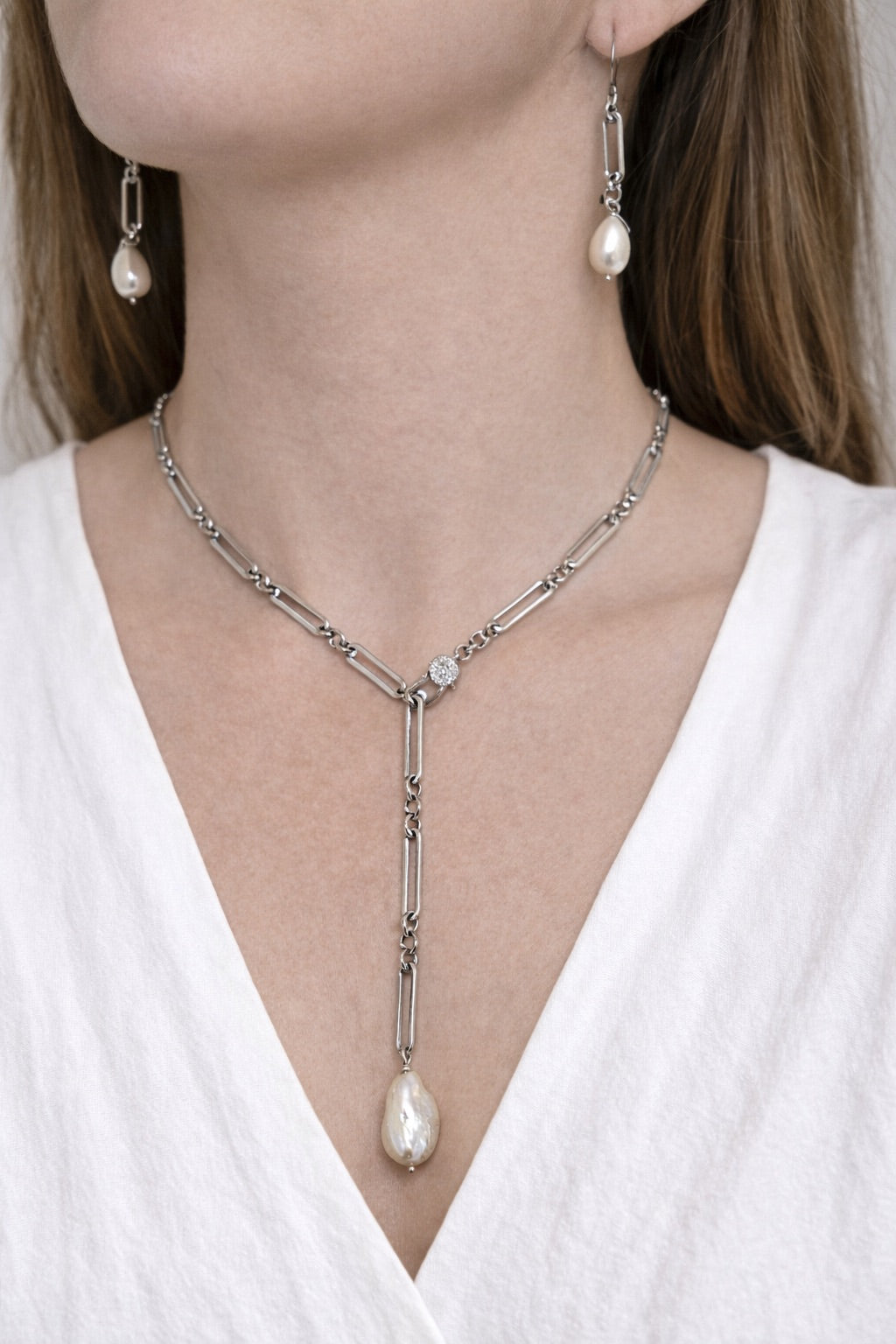 Bianca 2pc set Pearl Paperclip Convertible Lariat & Earrings